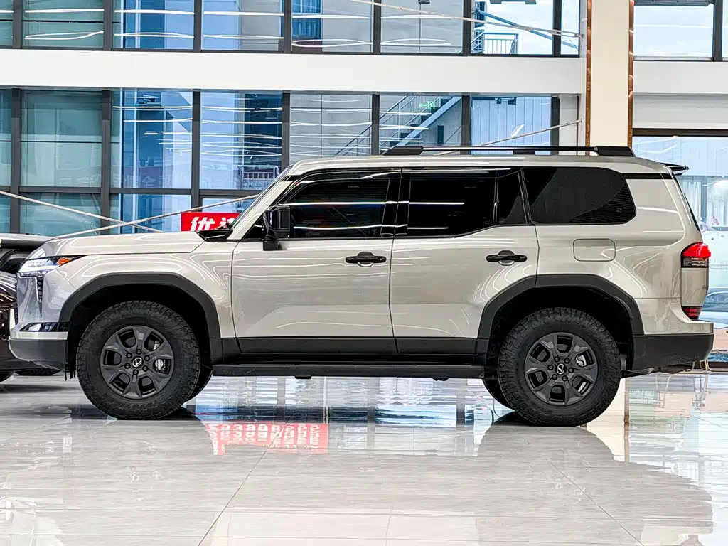 Lexus GX — миниатюра 5