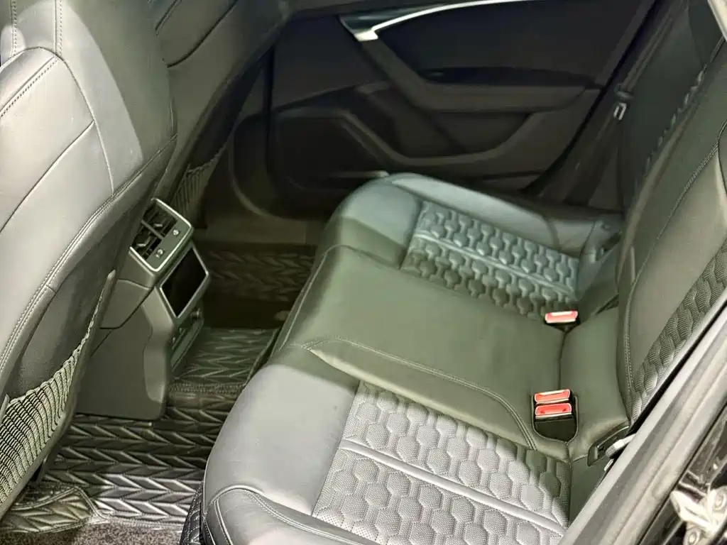Audi RS 6 — миниатюра 23