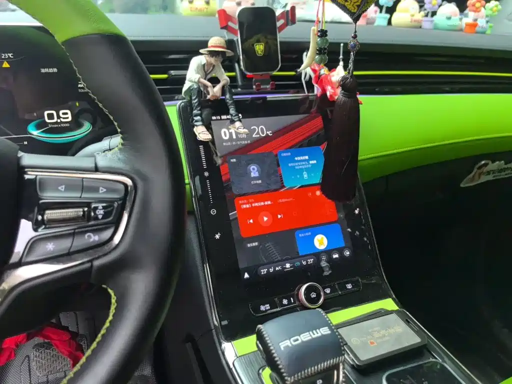 Roewe RX5 — миниатюра 14