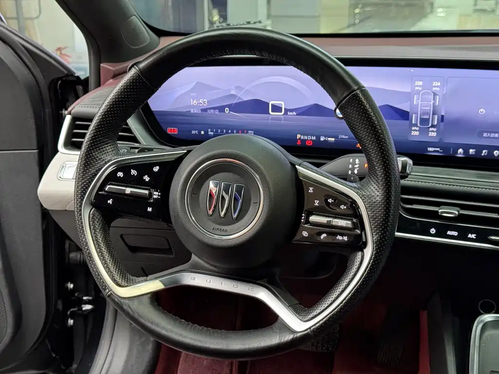 Buick LaCrosse — миниатюра 13