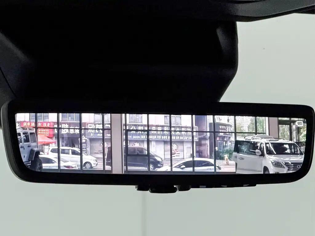 Lexus GX — миниатюра 16