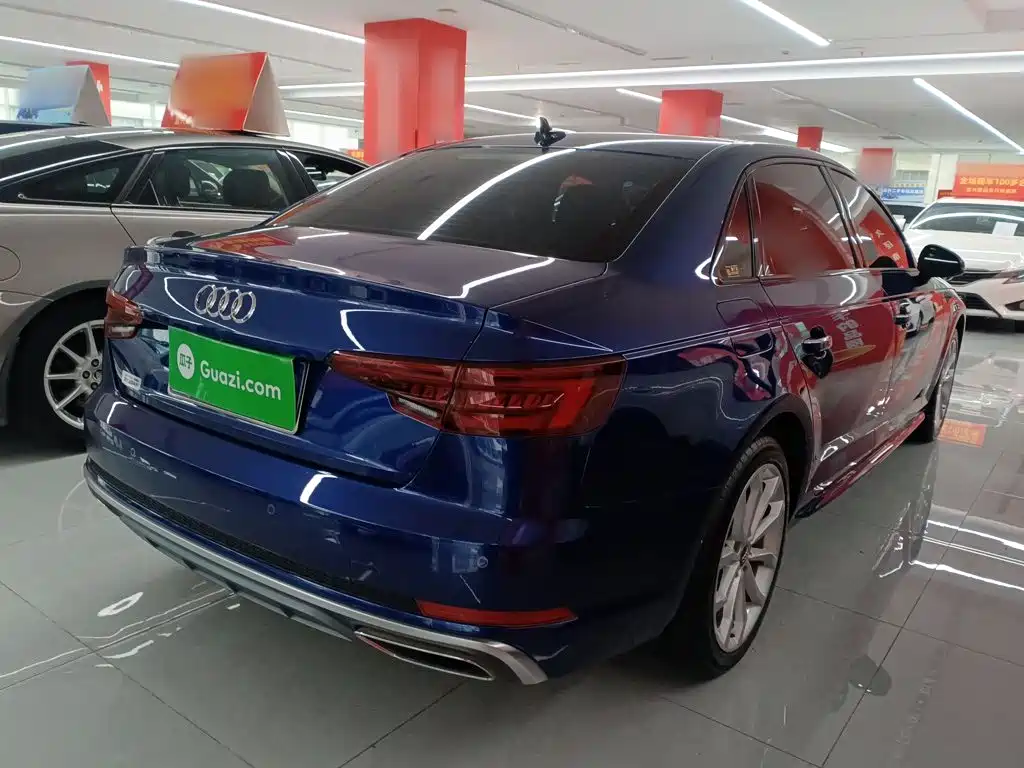 Audi A4L 2019 40 TFSI Fashion VI