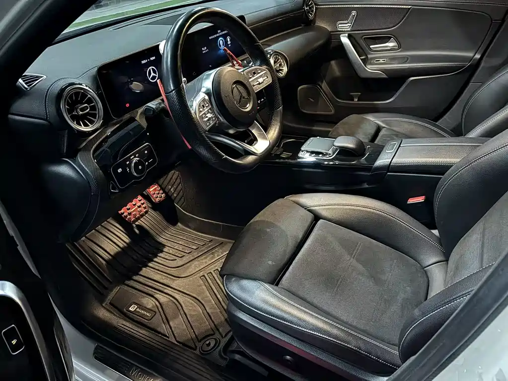 MERCEDES-BENZ A CLASS