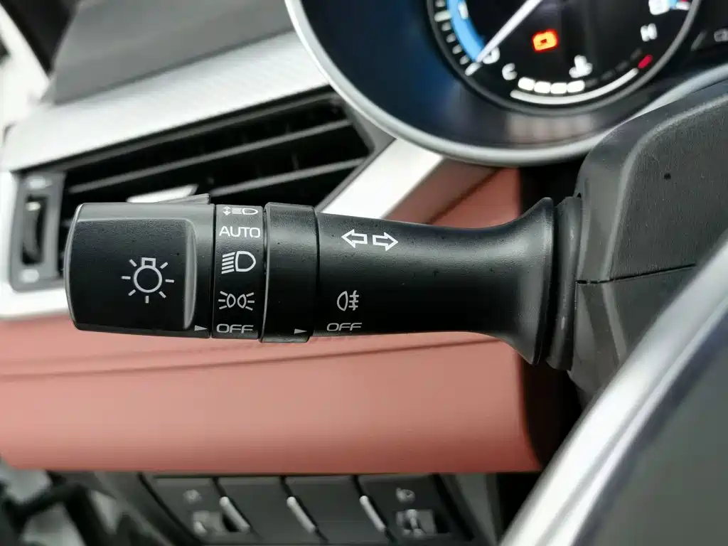 Geely Vision S1 — миниатюра 21