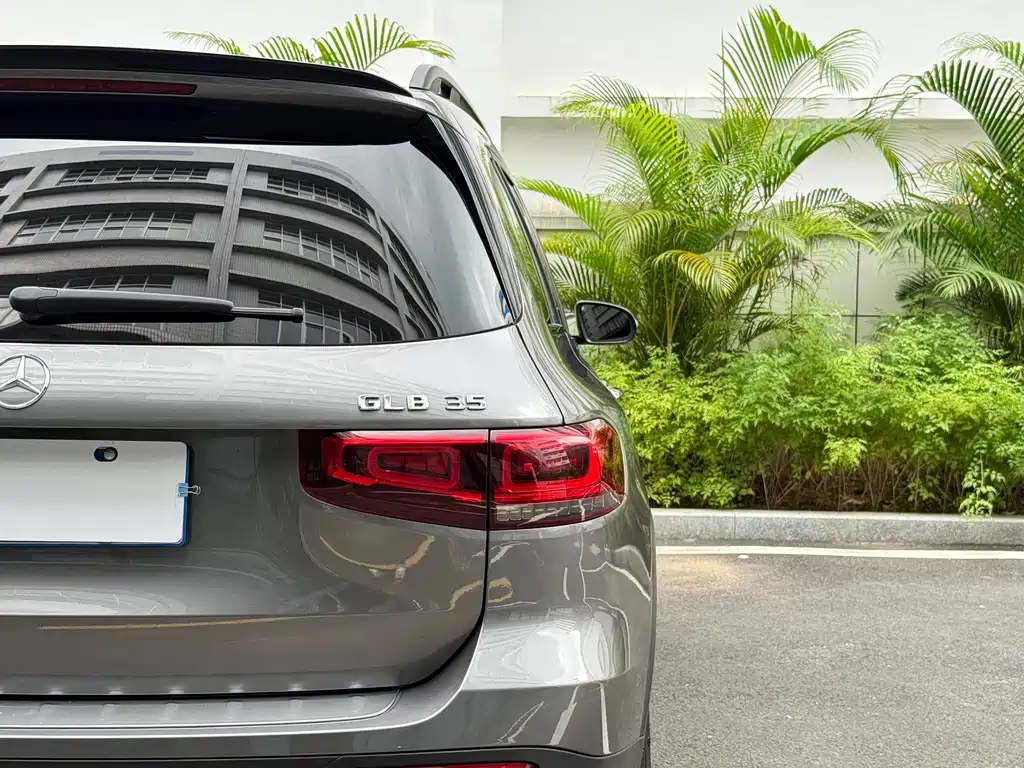 Mercedes-Benz GLB AMG — миниатюра 11