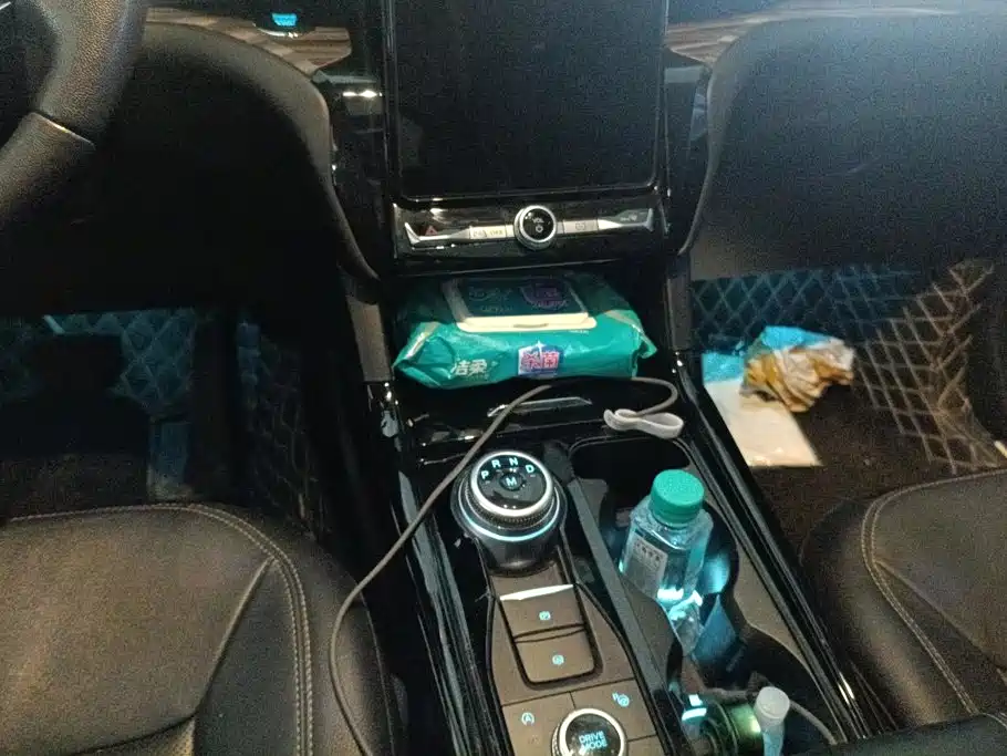 Ford Explorer — миниатюра 16