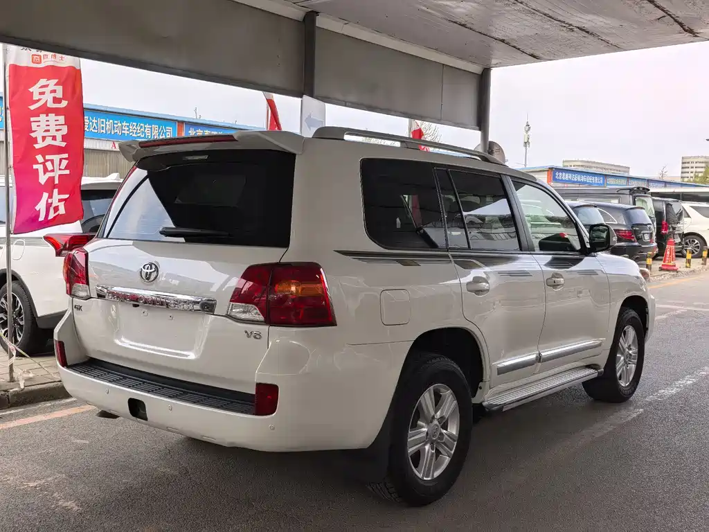 Toyota Land Cruiser 2015 4.0L V6