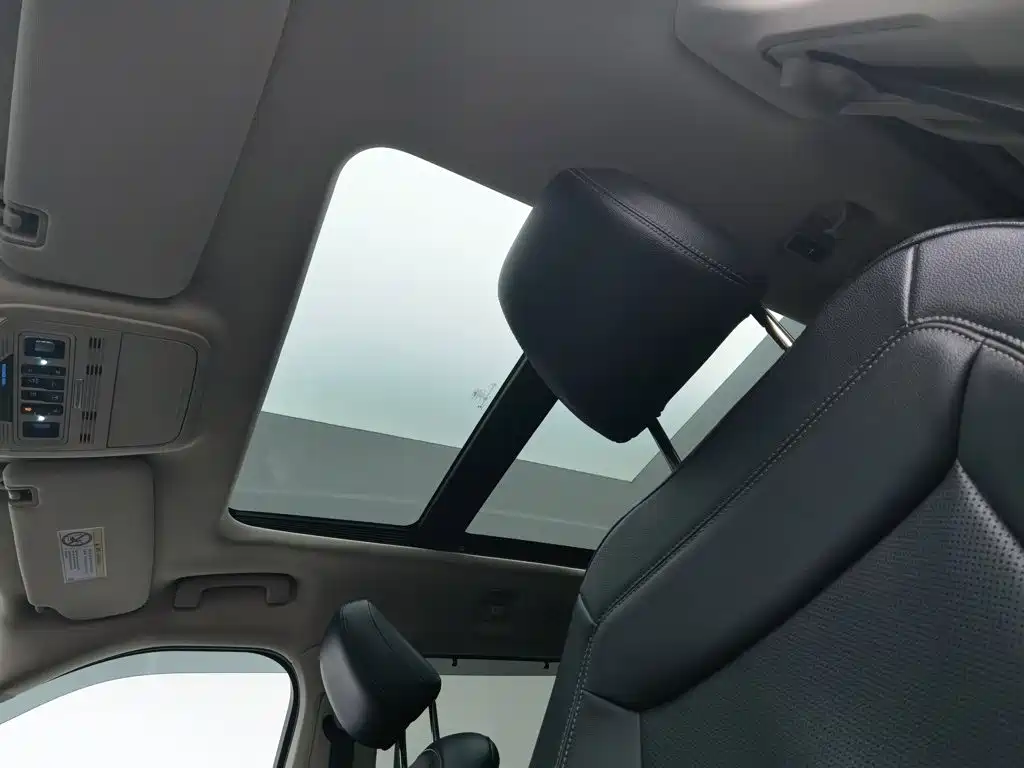 Ford Explorer — миниатюра 14