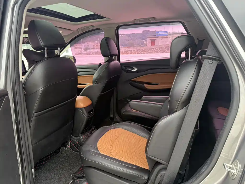 Wuling Hongguang S3 — миниатюра 6