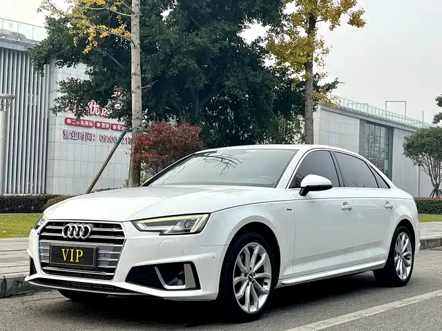 AUDI A4L 2019