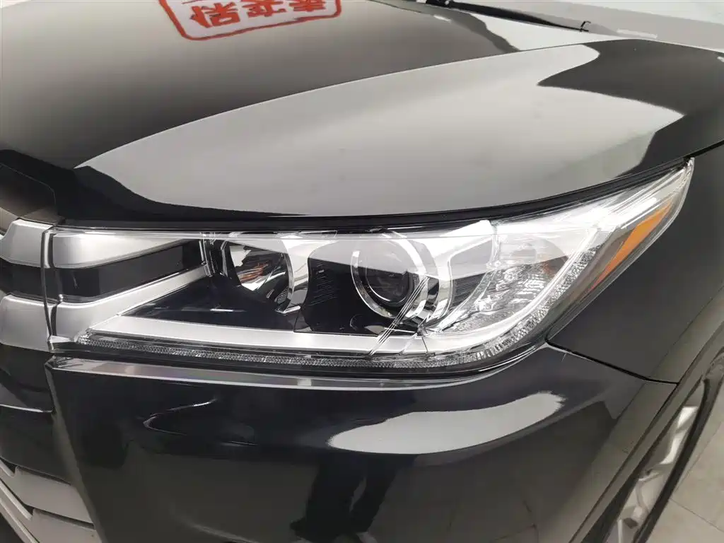 Toyota Highlander 2018 2.0T Luxury 7 мест VI