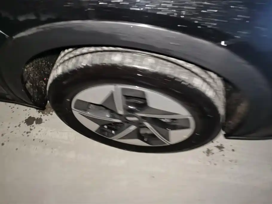 GEELY GALAXY GALAXY E5