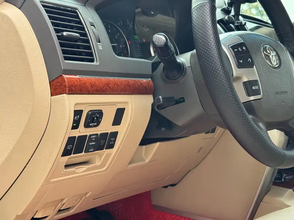 Toyota Land Cruiser — миниатюра 15