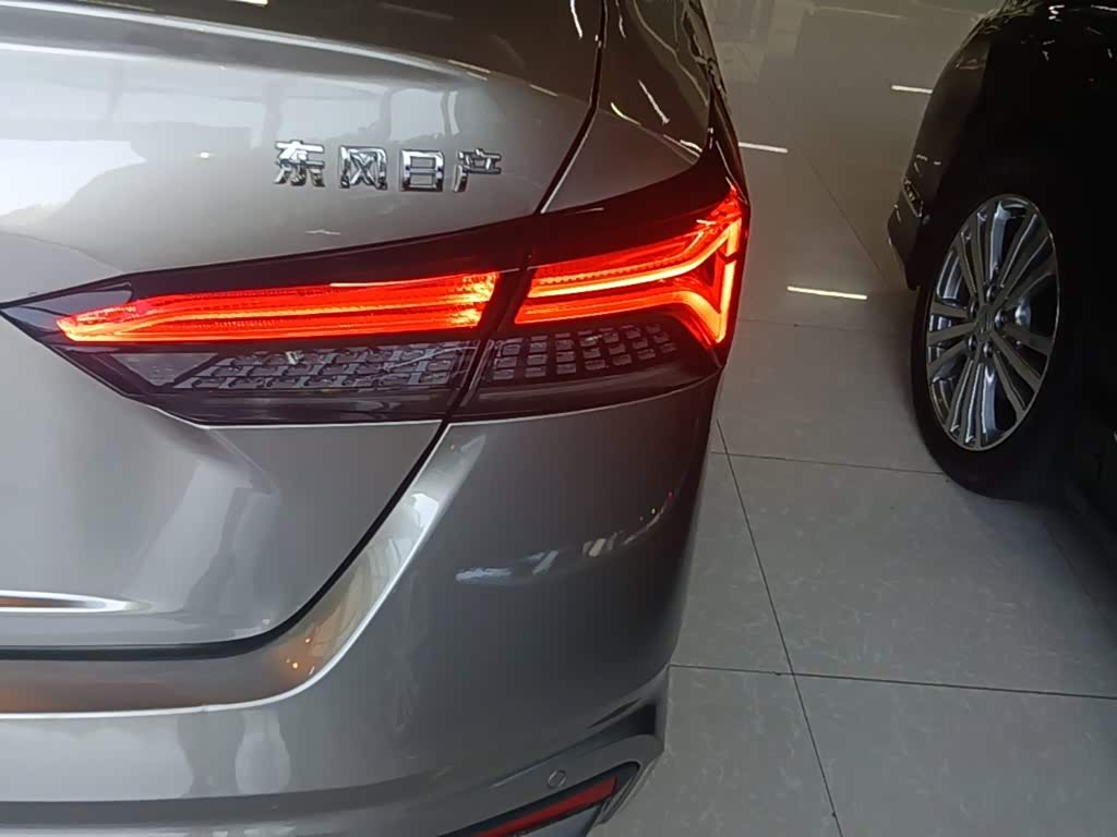 Nissan Teana 2.0 л 2024 г. шампань/коричневый, пробег 34900 км
