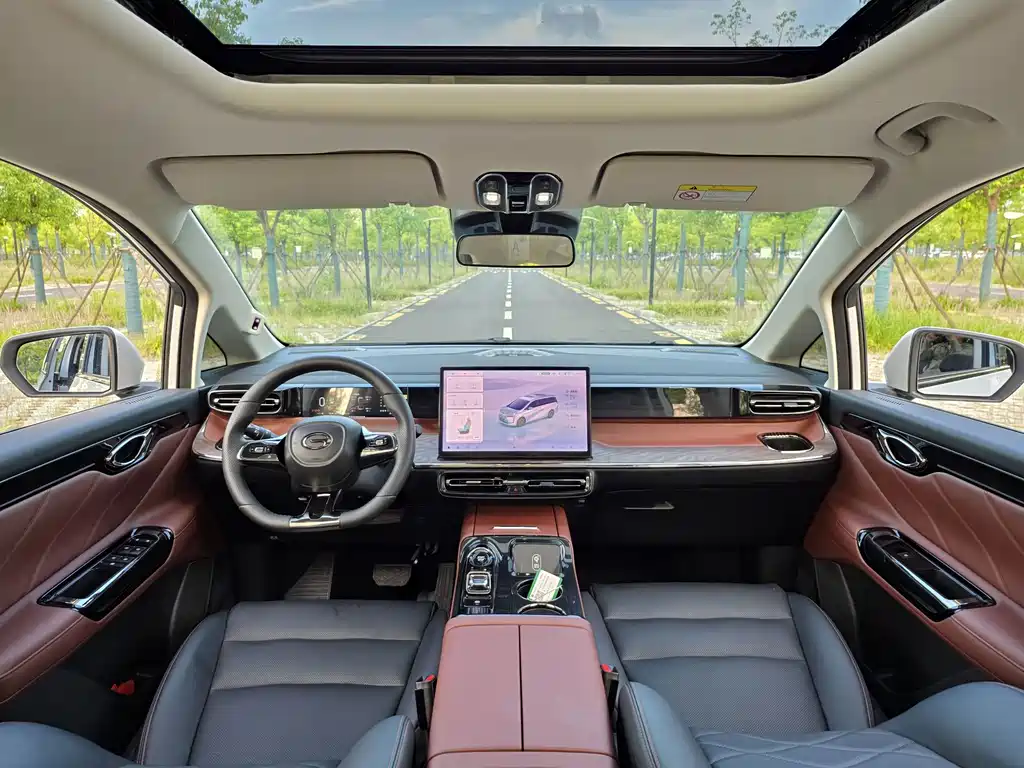 GAC Motor 传祺E8 PHEV — миниатюра 20