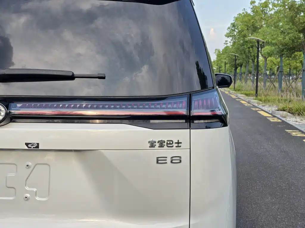 GAC Motor 传祺E8 PHEV — миниатюра 26