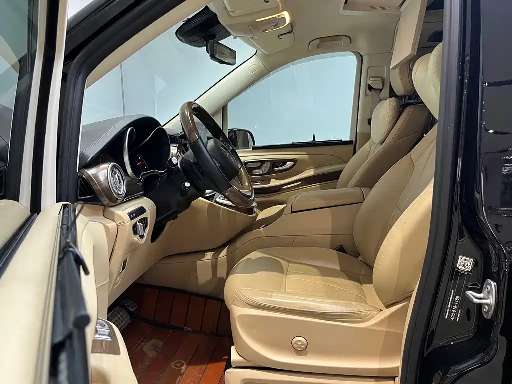 MERCEDES-BENZ V CLASS