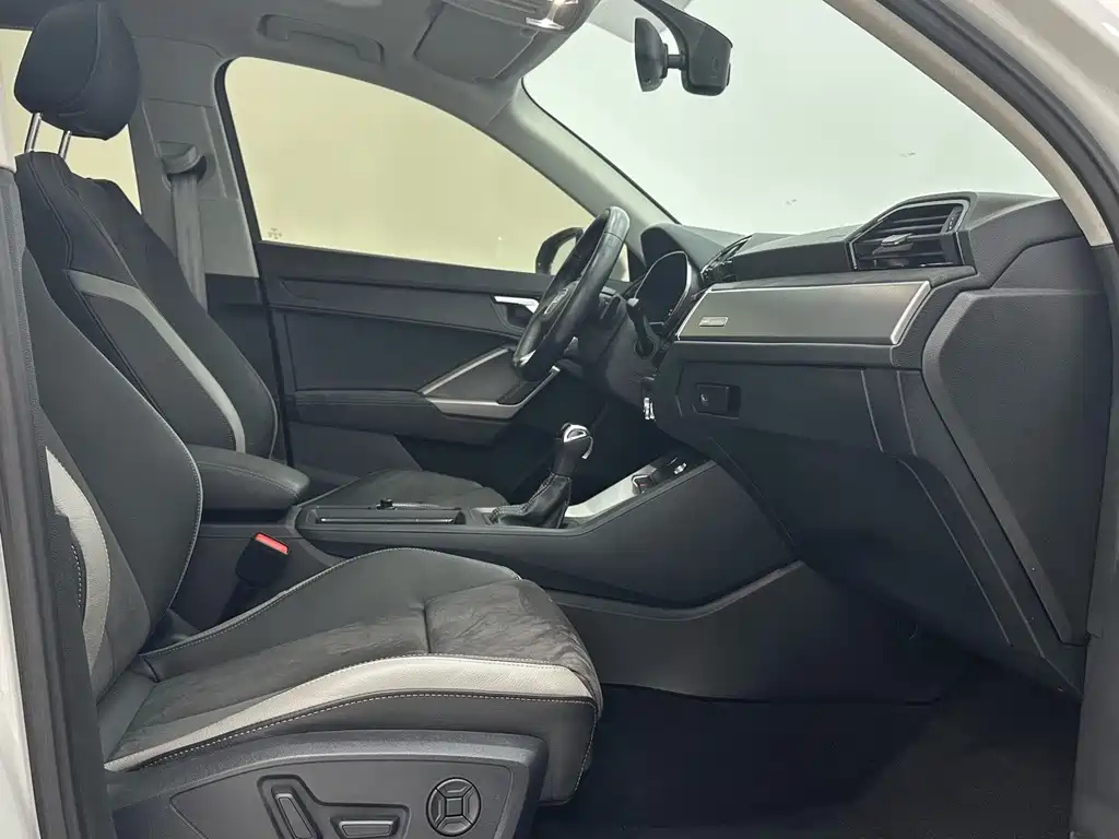 Audi Q3 — миниатюра 9