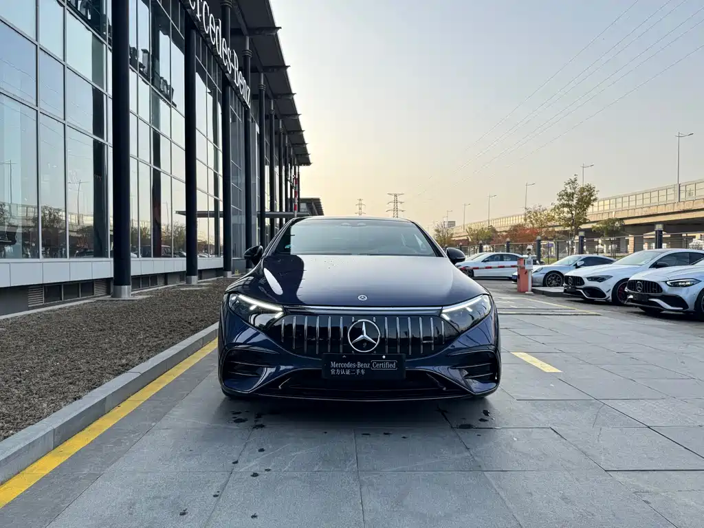 MERCEDES-BENZ EQS AMG