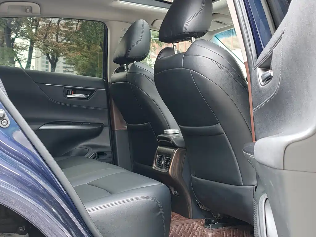 Toyota Harrier — миниатюра 11