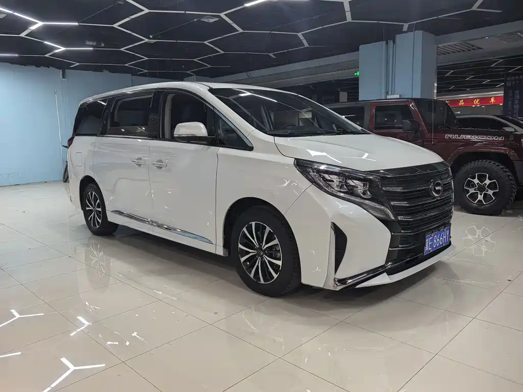 GAC TRUMPCHI M8