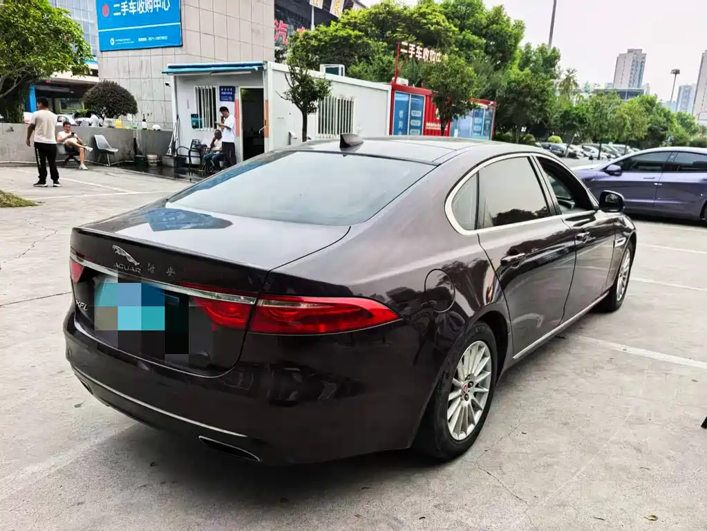 Jaguar XF — миниатюра 4