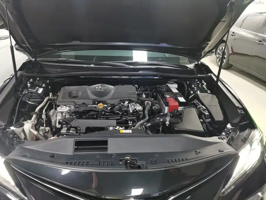 Toyota Camry — миниатюра 10