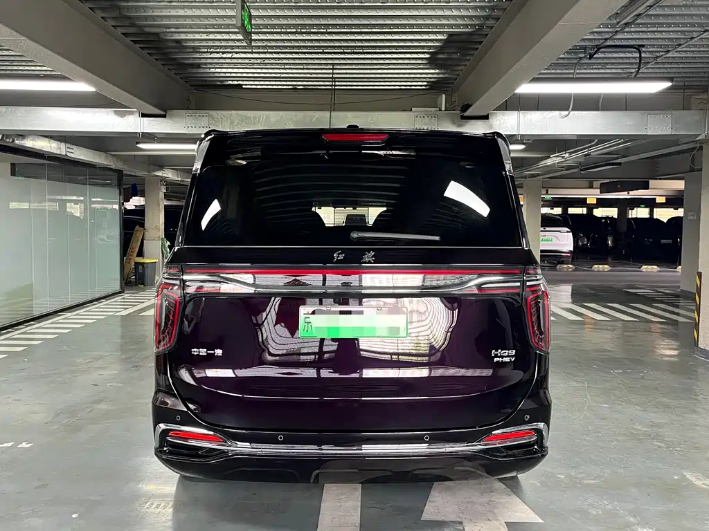 Hongqi HQ9 2023 2.0T