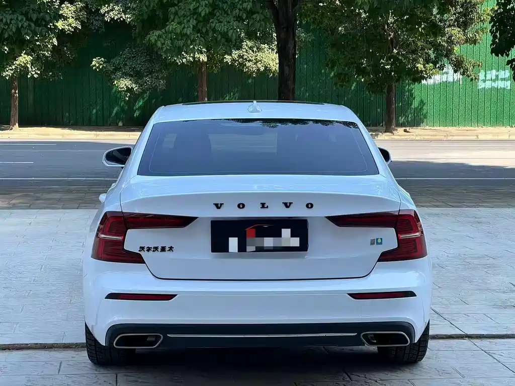 Volvo S60 — миниатюра 8
