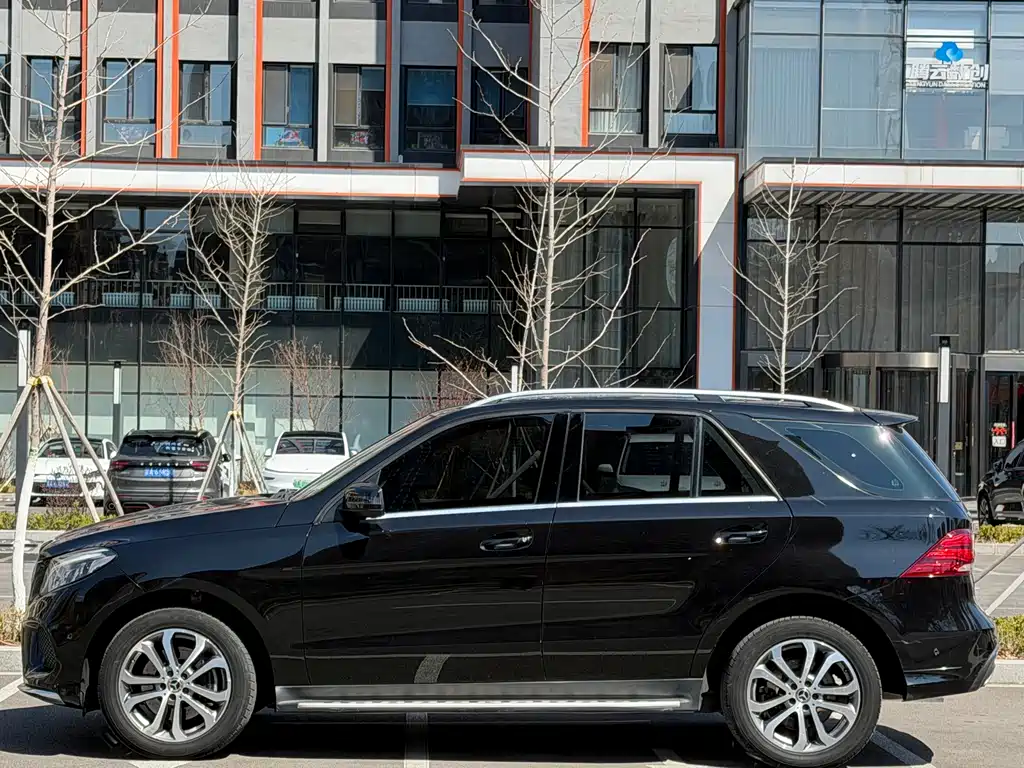 Mercedes-Benz GLE 2017 GLE 320 4MATIC Luxury