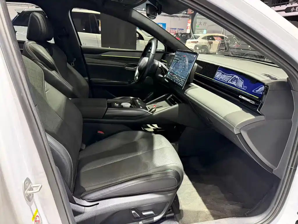 BYD Qin L — миниатюра 6