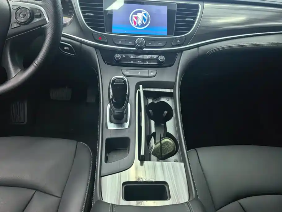Buick LaCrosse — миниатюра 16