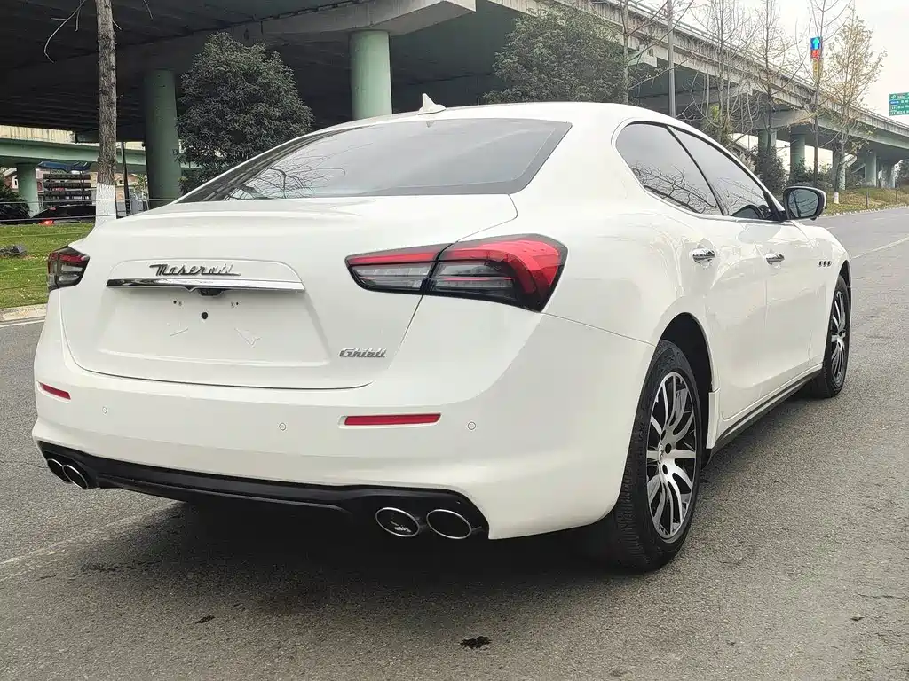 MASERATI GHIBLI