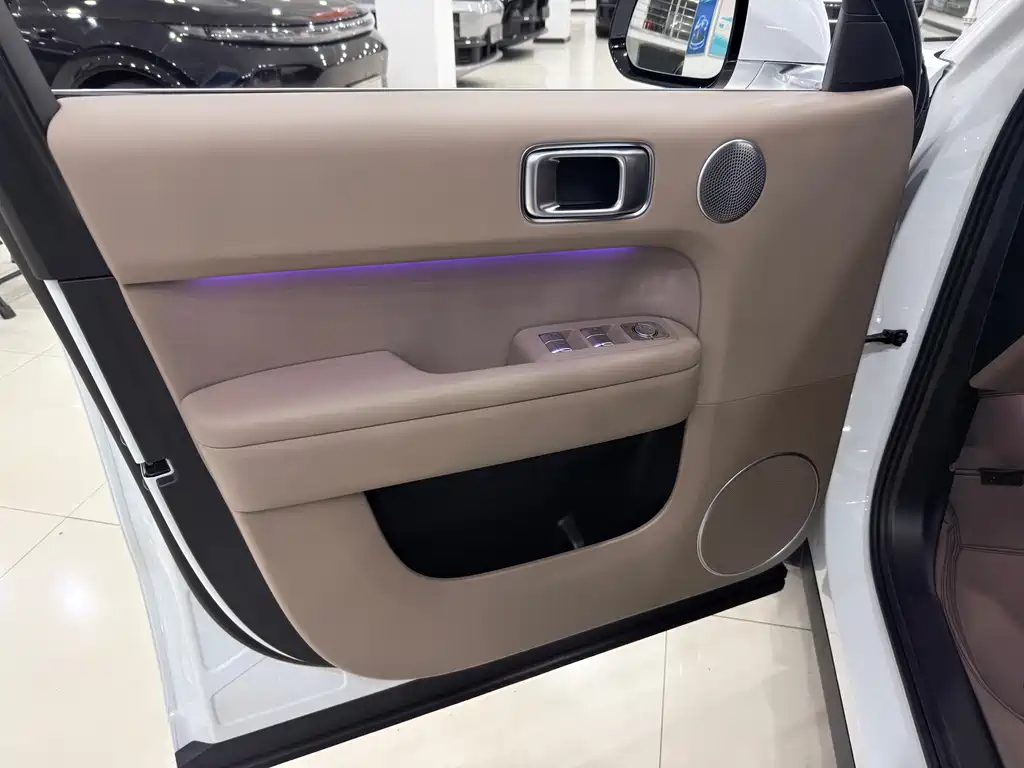 Li Auto Li L6 — миниатюра 11