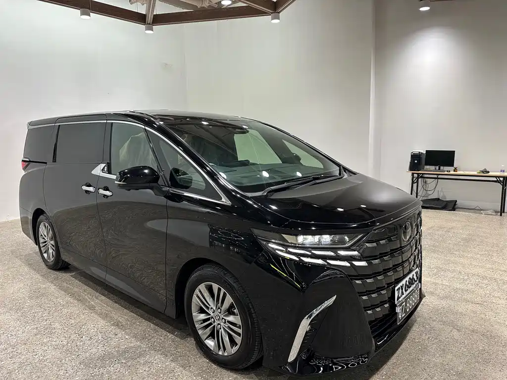 Toyota Alphard 2025 2.5L AT