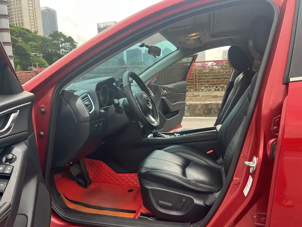 Mazda 3 Axela Sedan 2.0L Auto Premium Type China V, фото 10
