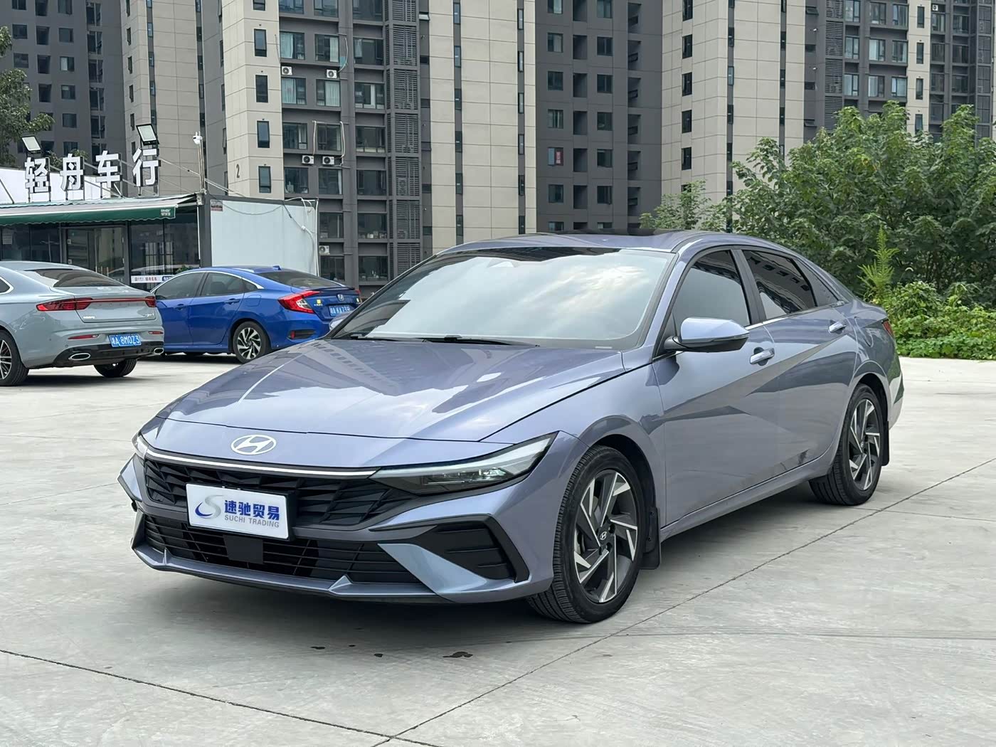 Hyundai Elantra 1.5 л 2023 г. Голубой, пробег 19000 км