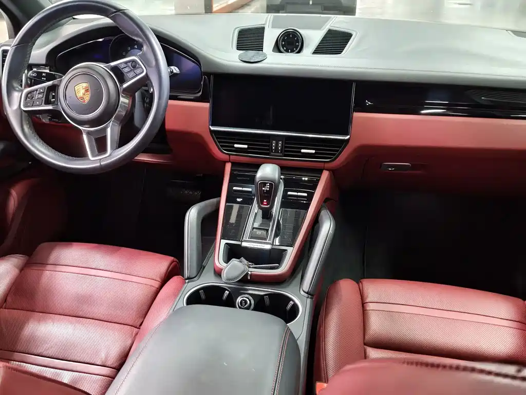 Porsche Cayenne — миниатюра 6