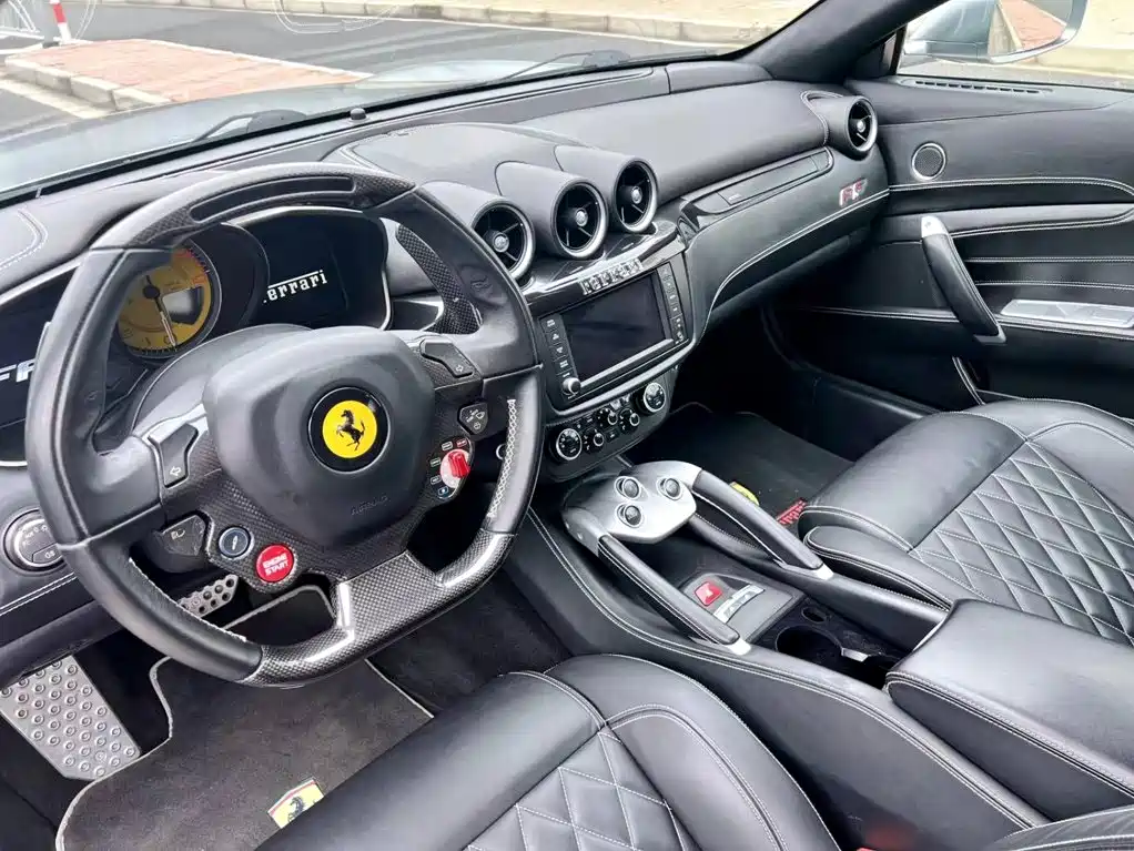 Ferrari FF — миниатюра 3