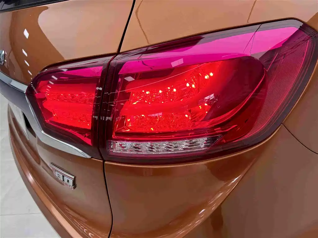 Yema Mustang T80 — миниатюра 11