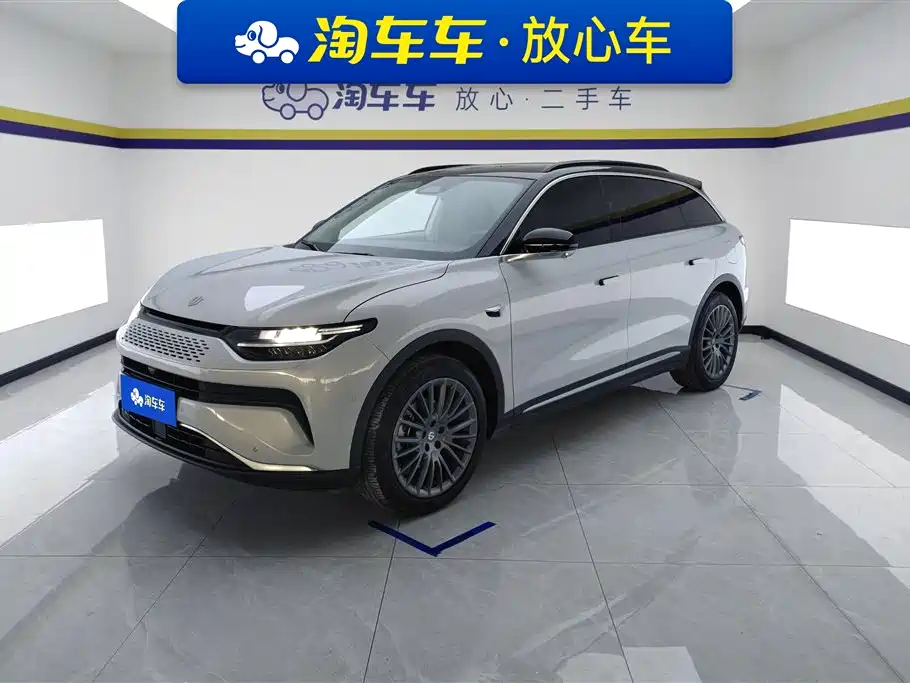 ZERO-RUNNING CAR ZERO RUN C11