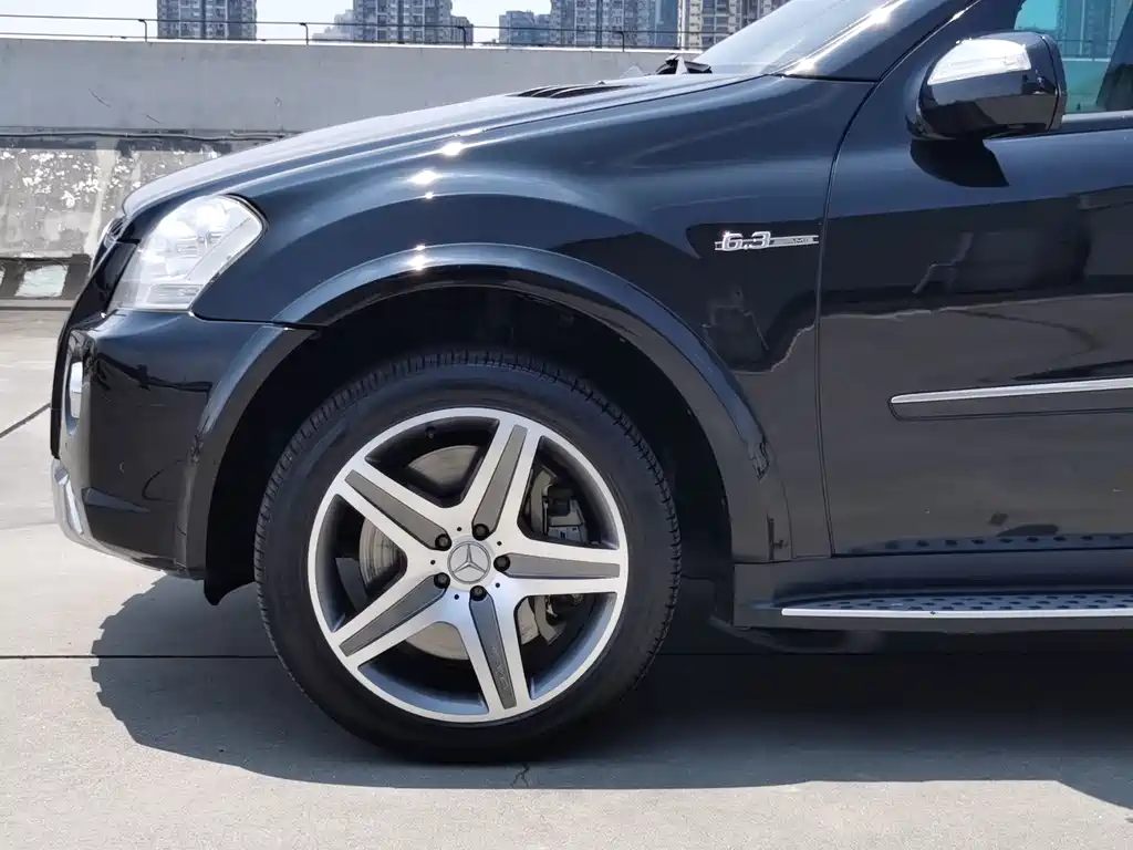 Mercedes-Benz M A MG M AMG 2011 AMG ML 63