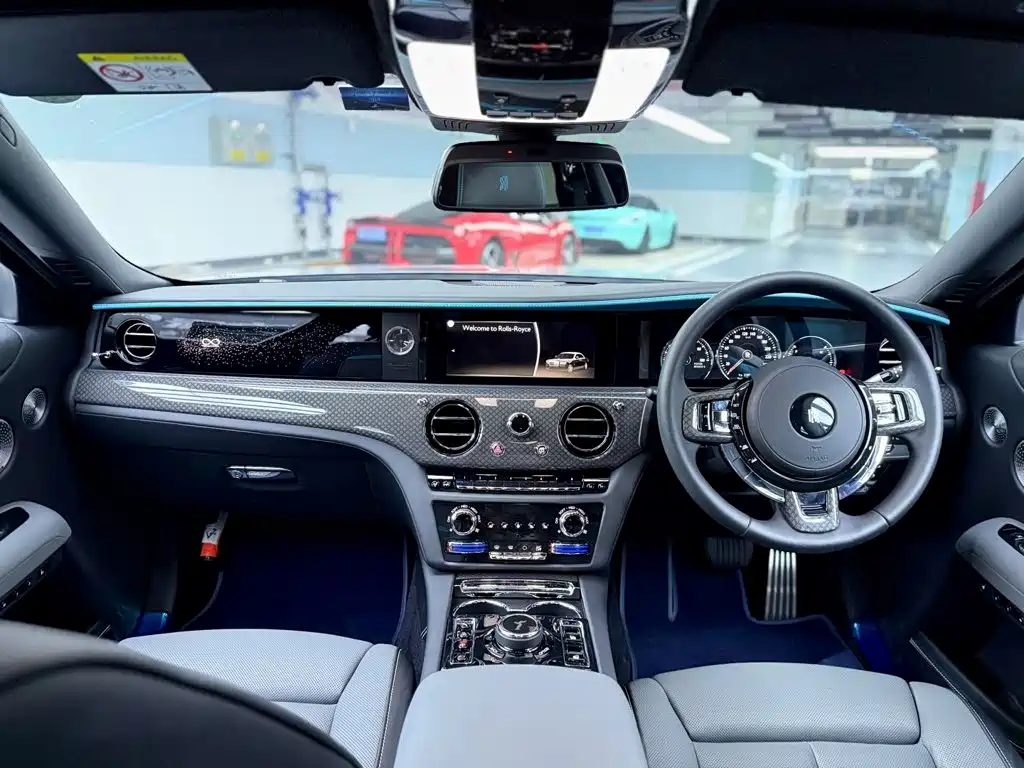 Rolls-Royce Ghost — миниатюра 13