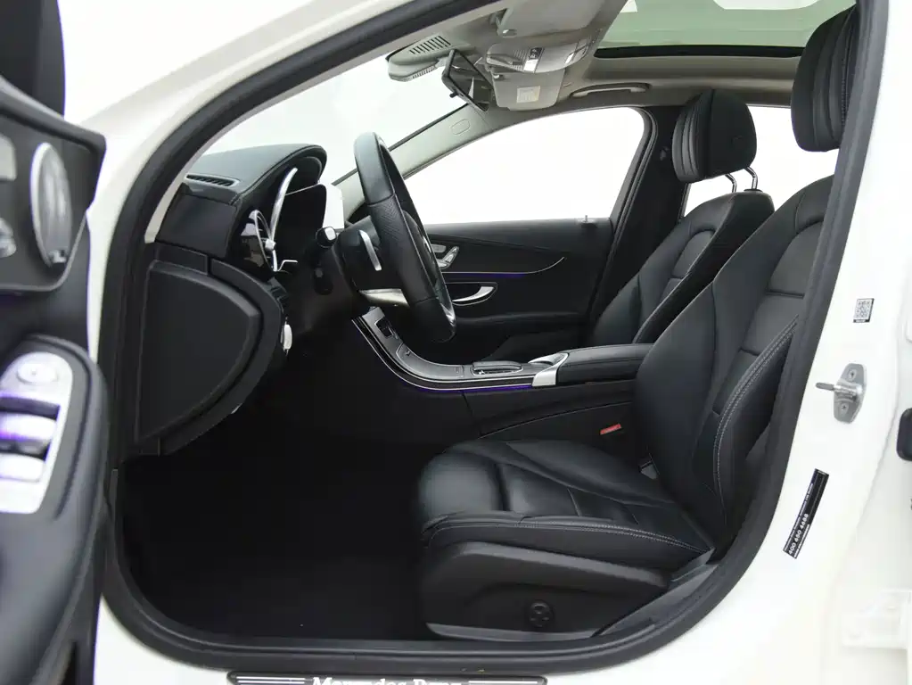 Mercedes-Benz C-Class — миниатюра 6