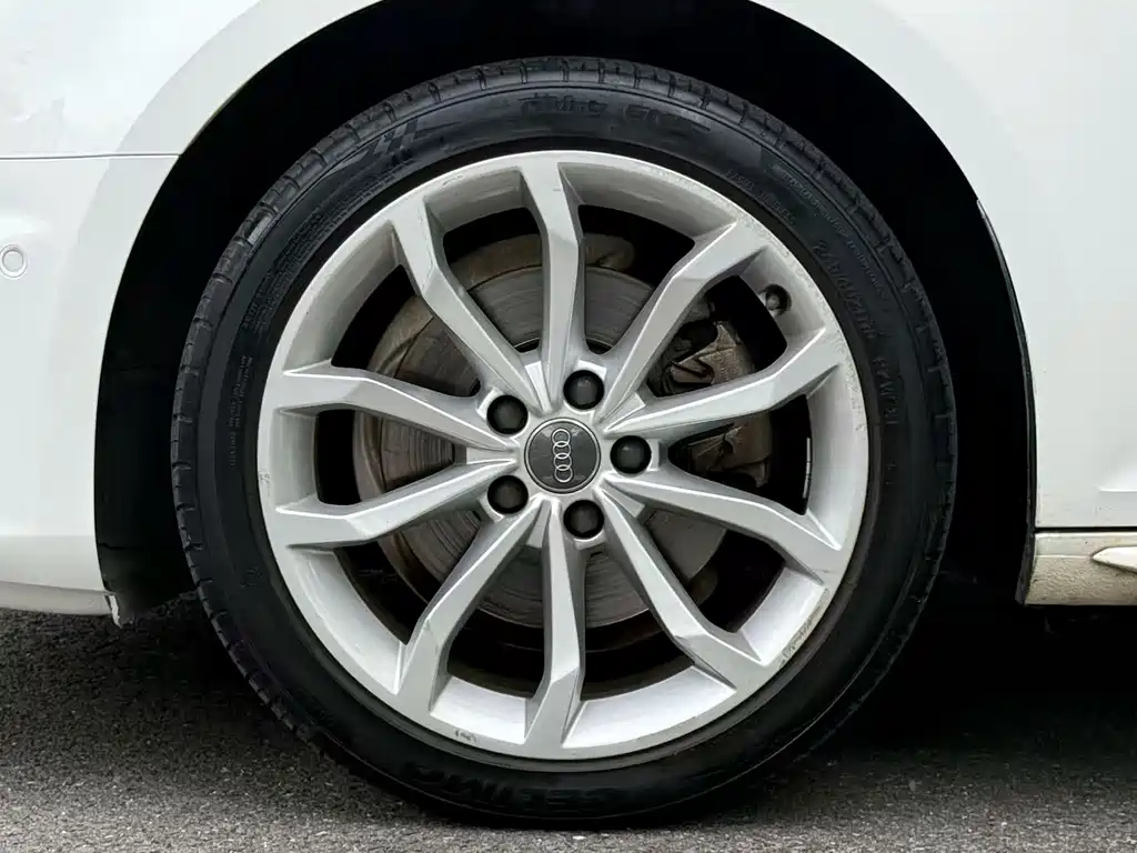Audi A4L — миниатюра 9