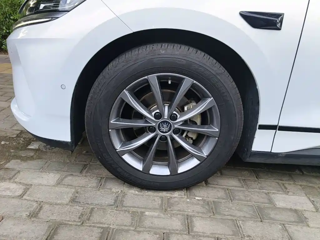 BYD Qin L — миниатюра 23