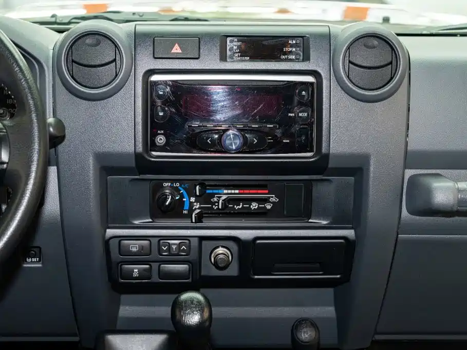 Toyota Land Cruiser — миниатюра 14