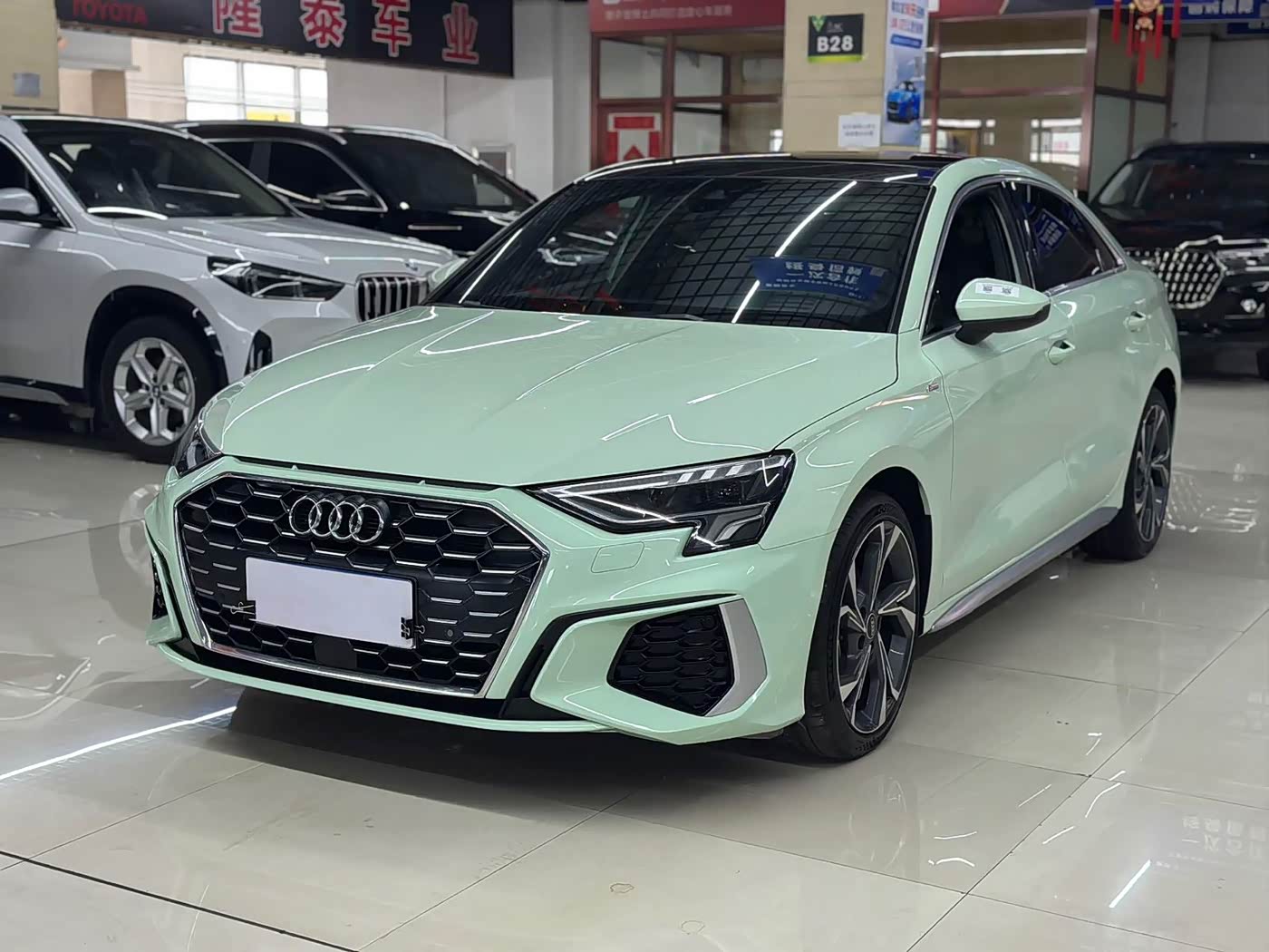Audi A3 1.4 л 2023 г. Зелёный, пробег 41800 км