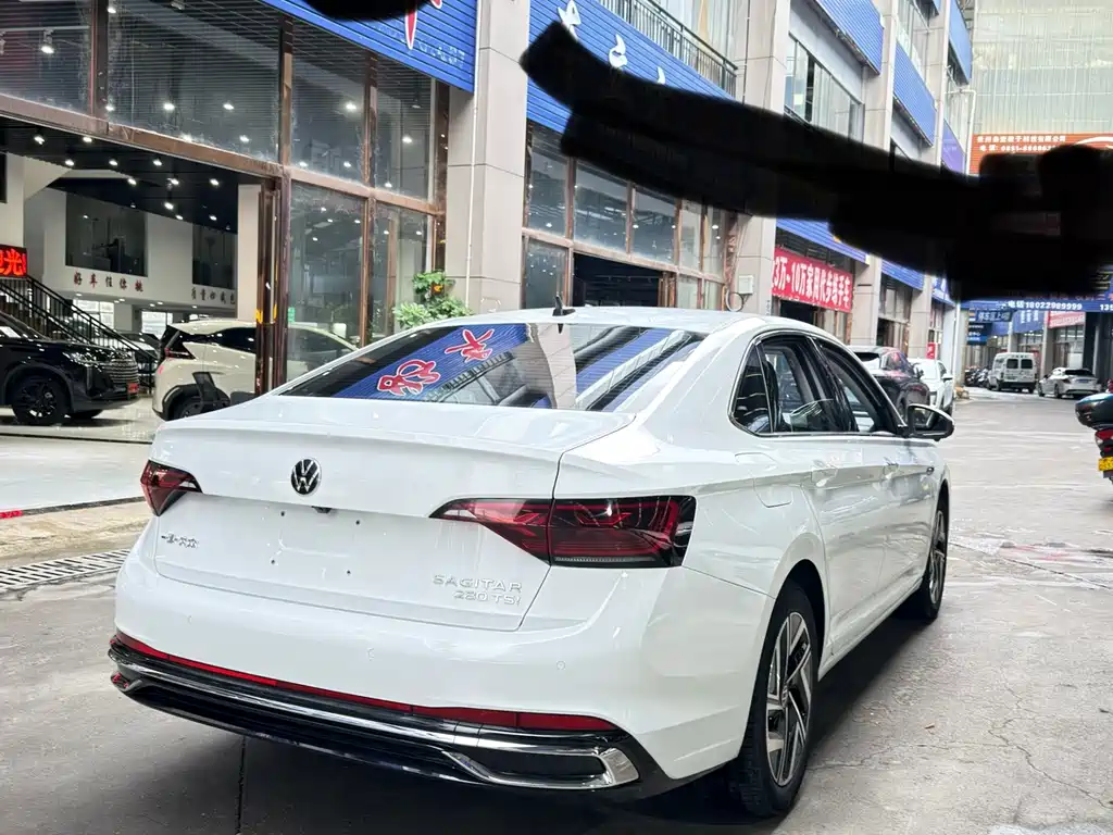 Volkswagen Sagitar — миниатюра 6