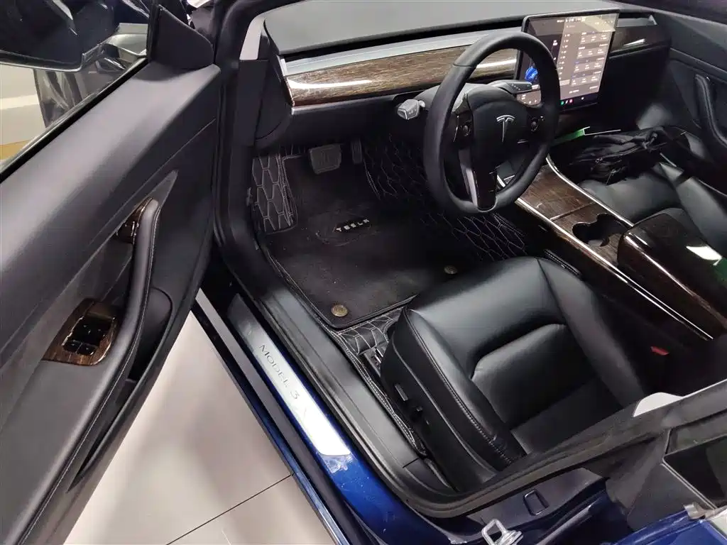 Tesla Model 3 — фотографии объявления, Фото 17